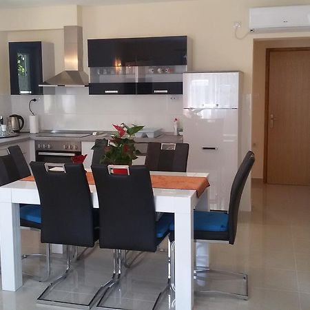 Apartment Anita Vodice Eksteriør bilde